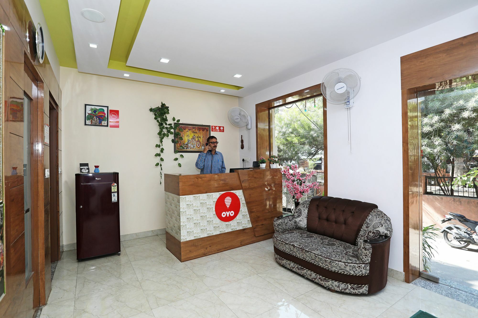 Oyo 10228 Hotel Chandramouli Džajpur Exteriér fotografie